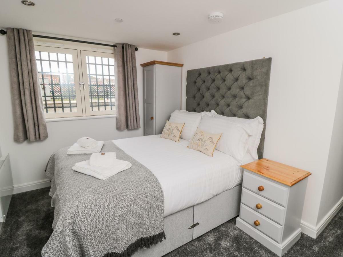 George Stephenson Engine Shed Apartment วิทบี ภายนอก รูปภาพ
